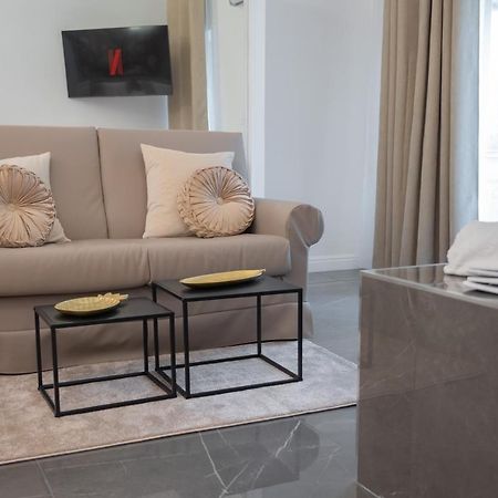 Nm Luxury Suites ポンペイ エクステリア 写真