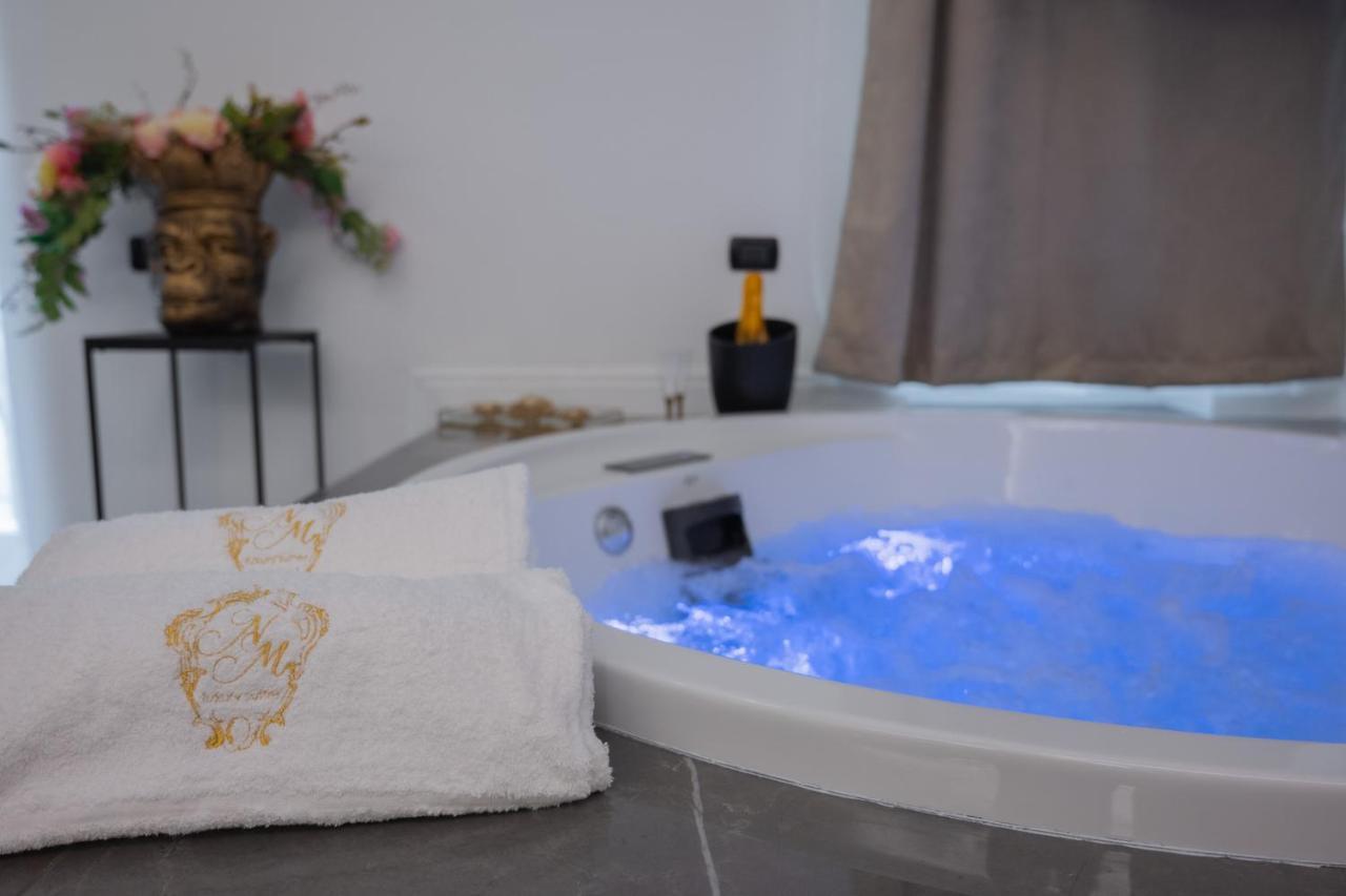 Nm Luxury Suites ポンペイ エクステリア 写真