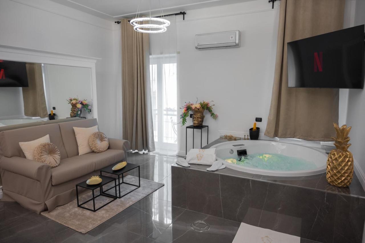 Nm Luxury Suites ポンペイ エクステリア 写真