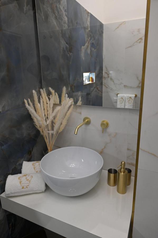 Nm Luxury Suites ポンペイ エクステリア 写真