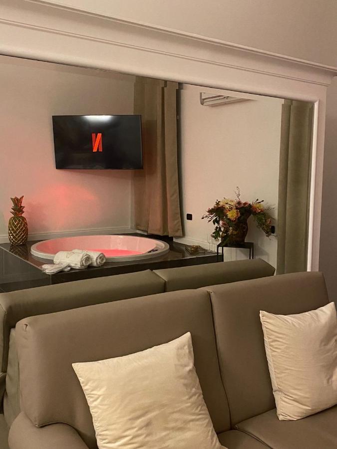 Nm Luxury Suites ポンペイ エクステリア 写真
